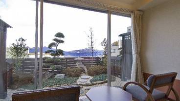 デラックス和室10畳① / 2