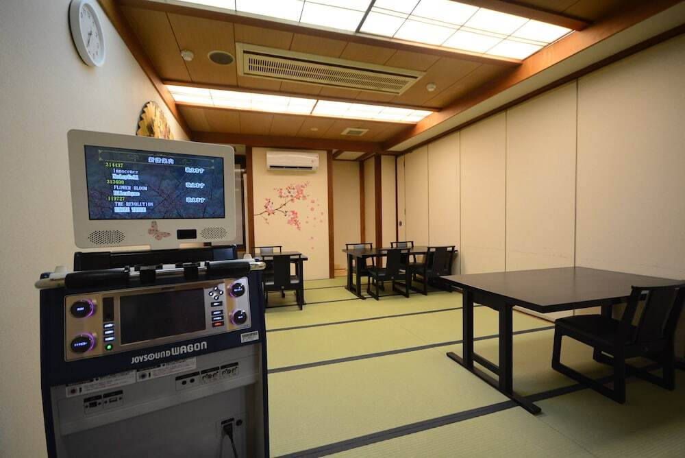 カラオケ ルーム