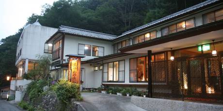 四万温泉 あやめや旅館