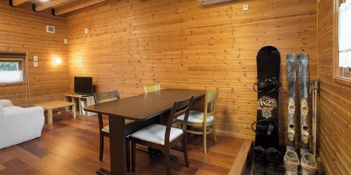 BRICK HOUSE ふらの(北海道 コテージ・ロッジ・一棟貸) / 1