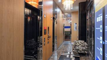 エレベーター / 1