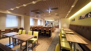 朝食スペース / 10