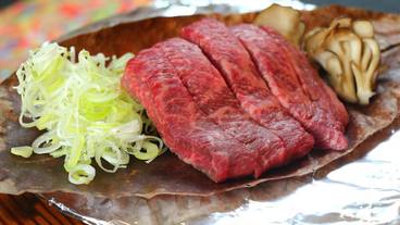 旅館のお食事処 / 16