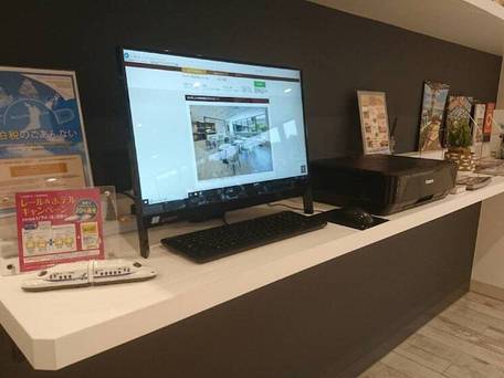 ヴィアイン新大阪正面口 / 2