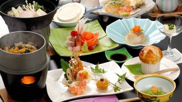 食事・飲み物 / 3