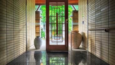 内部エントランス / 2