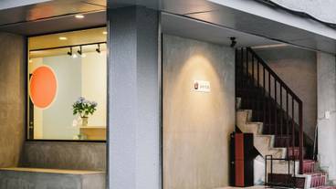 施設の入り口 / 5