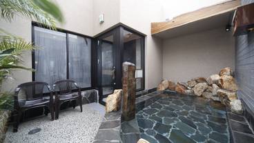 屋外スパ浴槽 / 2