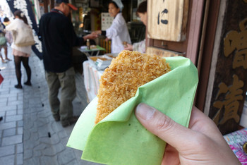「安田屋」 料理 33959003 2013年4月　メンチ100円。デカイです！( ﾟДﾟ)