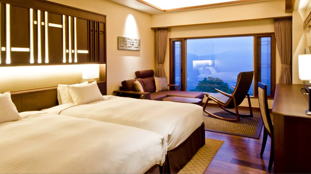 デラックスツイン / 4