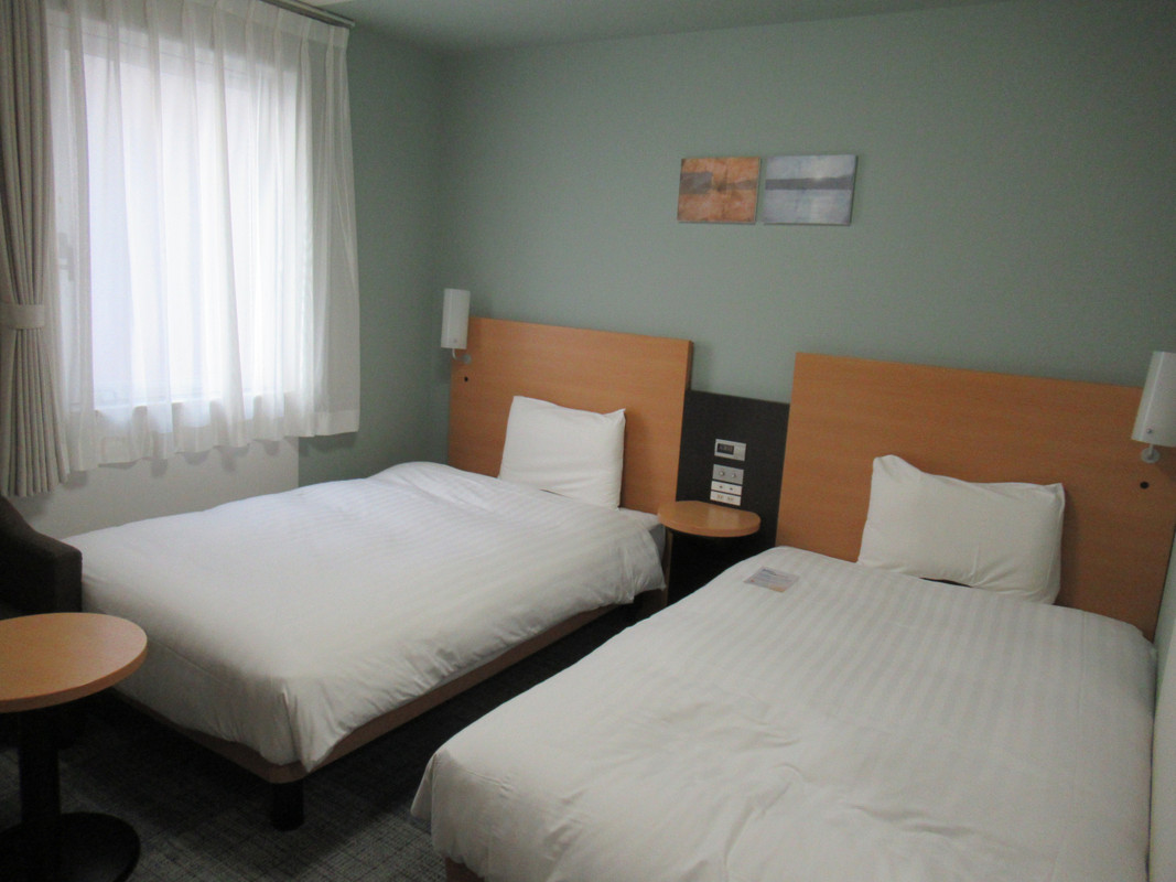 トリプルがないのでこのツインルームとシングルルーム