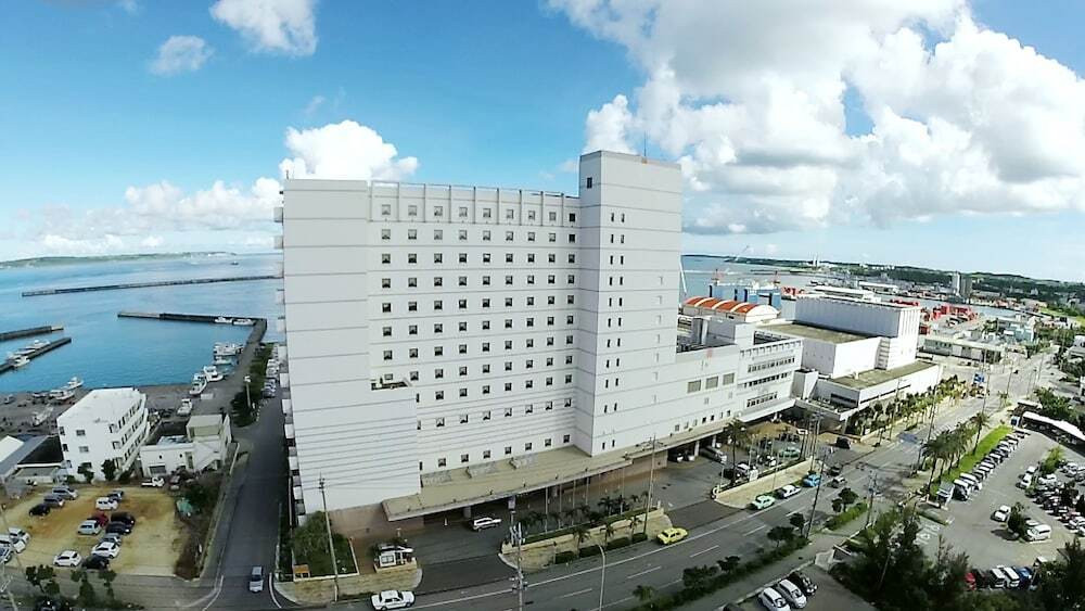 ４．海沿いの屋外プール付きシティーホテル『ホテルアトールエメラルド宮古島』4265957