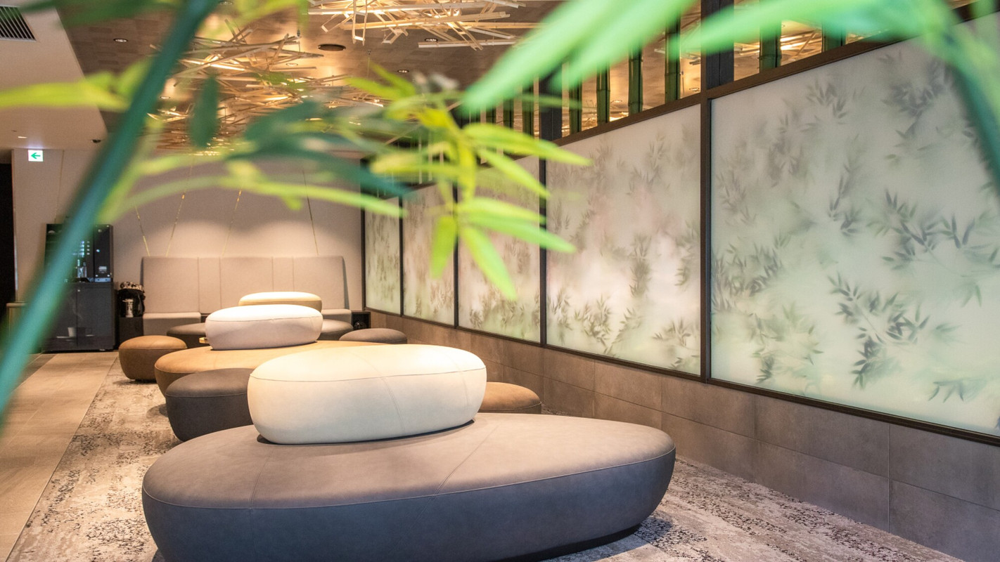 2階ロビーソファ