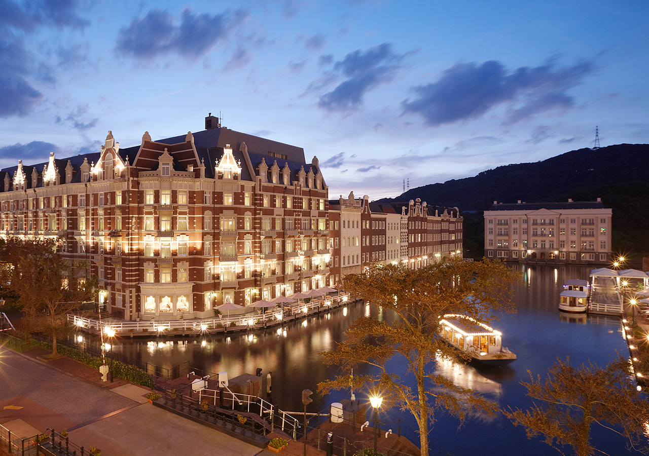 専用クルーザーでホテルへ♪運河から始まるおもてなし3520760