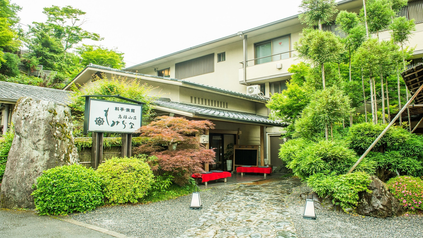 川床のある閑静な旅館で2人だけの時間を4270085