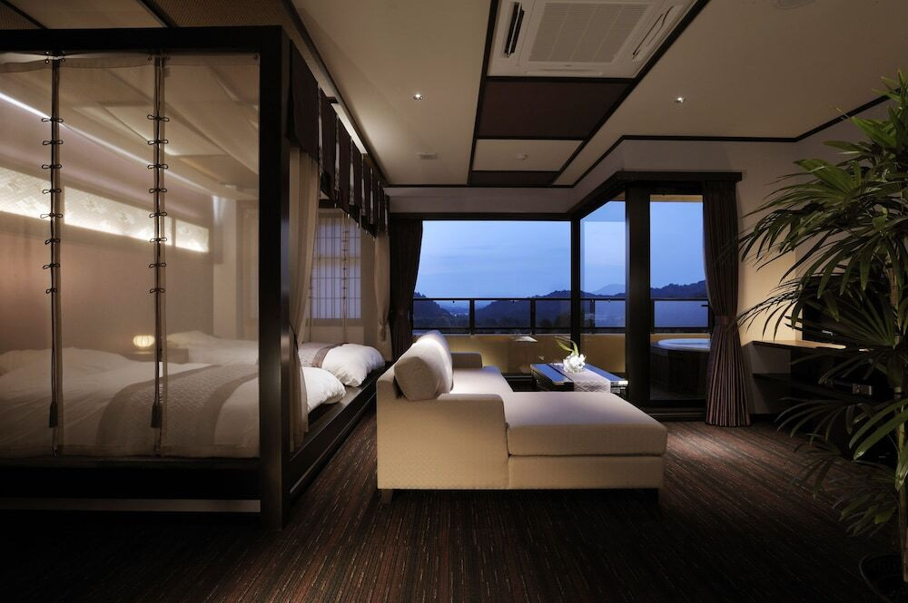 全室天蓋付きベッドでお姫様&お殿様気分が味わえる♡3457455