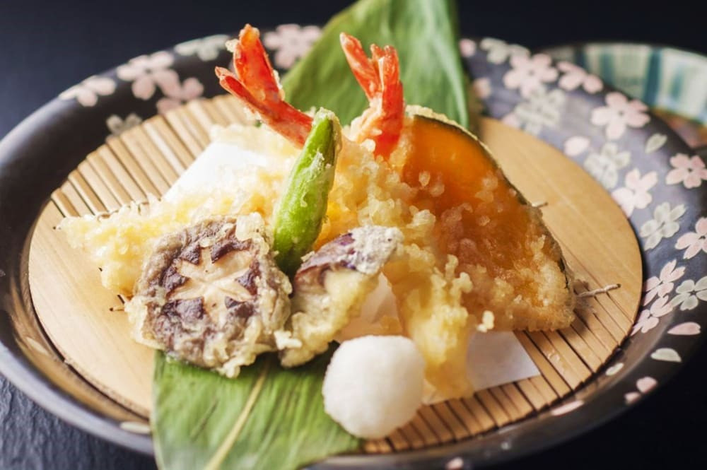 天然温泉にサウナ、岩盤浴。もりだくさんのスパが魅力4008663