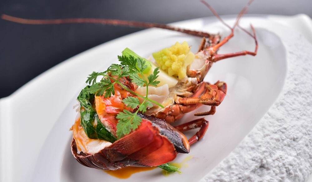 フレンチ懐石を
個室でゆっくり堪能 / 2