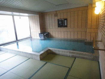 2．バラ風呂で女子力アップ！「下呂温泉木曽屋」3932812