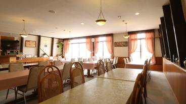 朝食スペース / 8