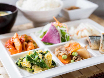 朝食ビュッフェが無料♪大阪名物やオーガニック野菜に大満足4236218