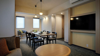 デラックス アパートメント