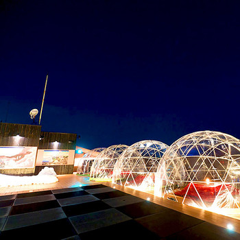 夜間瀬川に北信五岳も…自然を感じつつ極上の湯浴みを。4256542