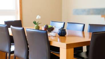 客室内のダイニングエリア / 11