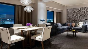 コートヤードスイート　リビングルーム / 1