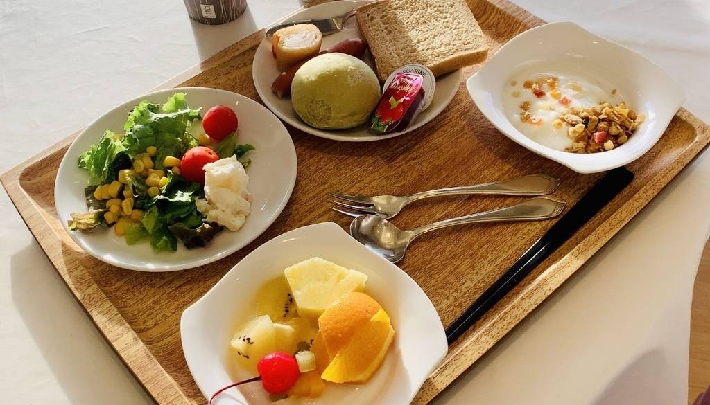 パンやヨーグルトなど洋食も充実 / 3