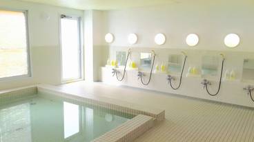 屋内スパ浴槽 / 1