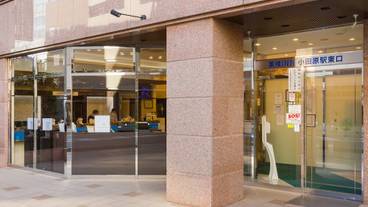 施設の入り口 / 4