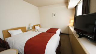 ツインルームシングルサイズベッド 2 台喫煙可