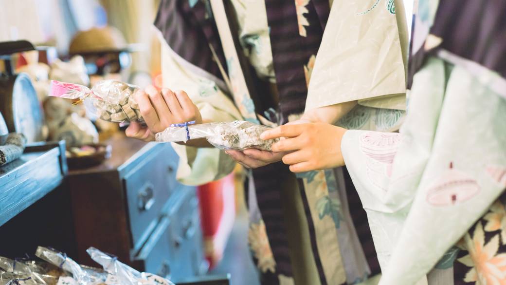 お土産を買って
チェックアウト / 1