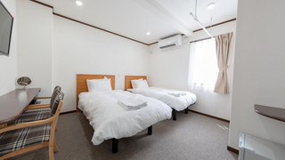 エコノミー ツインルーム 禁煙 冷蔵庫 (シングルベッド2台もしくはキングベッド1台)