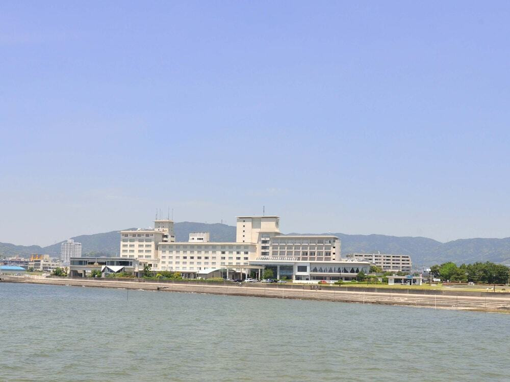 ホテル竹島外観・昼②