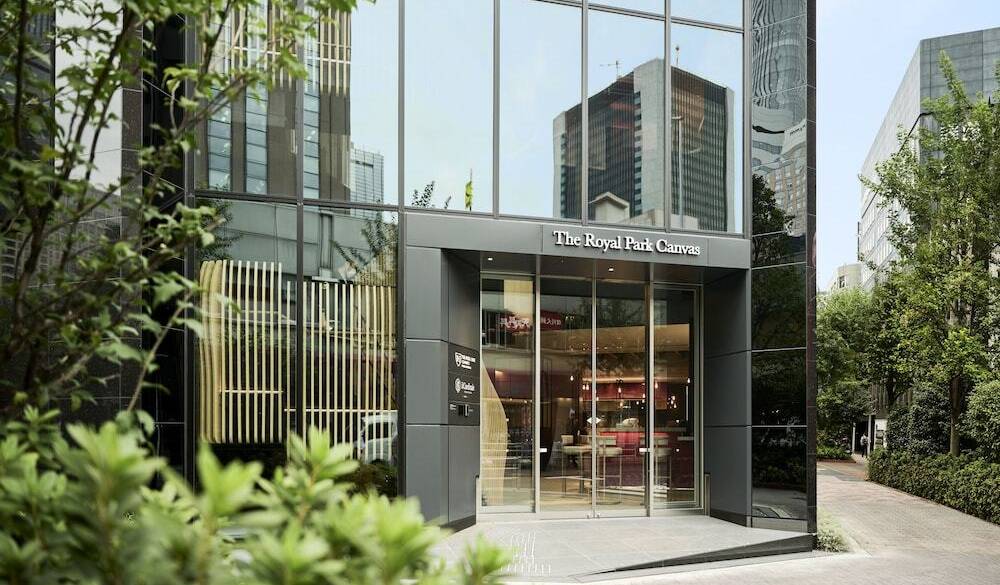 ホテルエントランス / 5