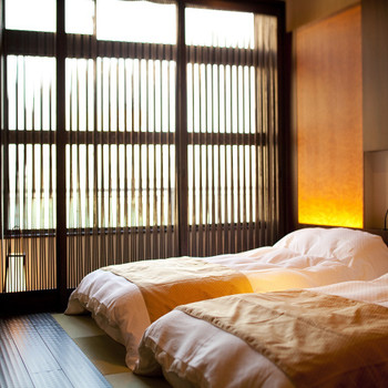 五重塔の見える露天風呂で幻想的なひと時を3484768