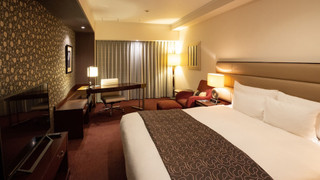 デラックス ルーム キングベッド 1 台 禁煙 (High Floor)