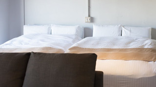 スタンダード スイート ベッド (複数台) 禁煙 冷蔵庫 & 電子レンジ