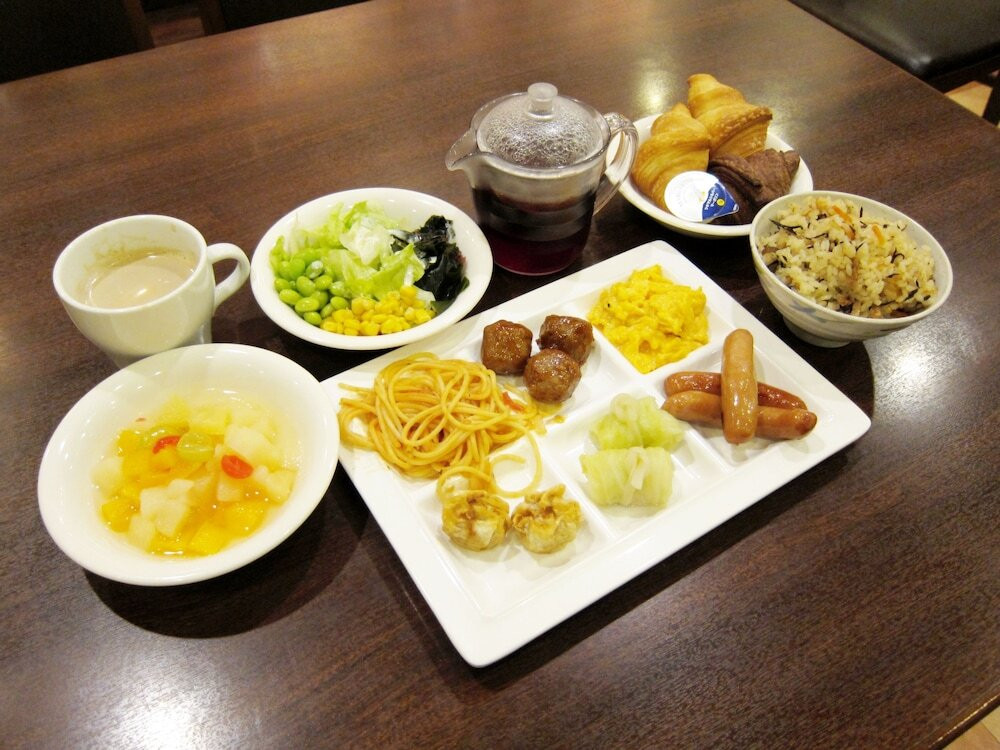 朝食