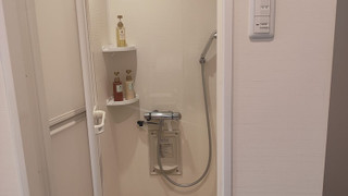 スタンダードダブルまたはツインルーム（禁煙）