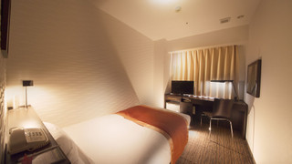 セミダブルルーム、1セミダブルベッド(禁煙)