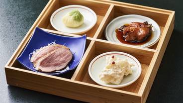 食事・飲み物 / 1