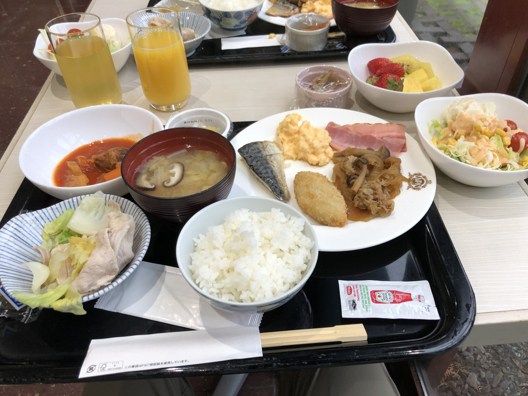 朝食バイキングは品数・ボリュームとも十分です。