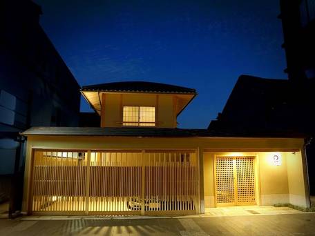 丸 和泉屋町 / 1