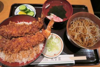 「太宝家」 料理 61387092 天丼・小かけセット