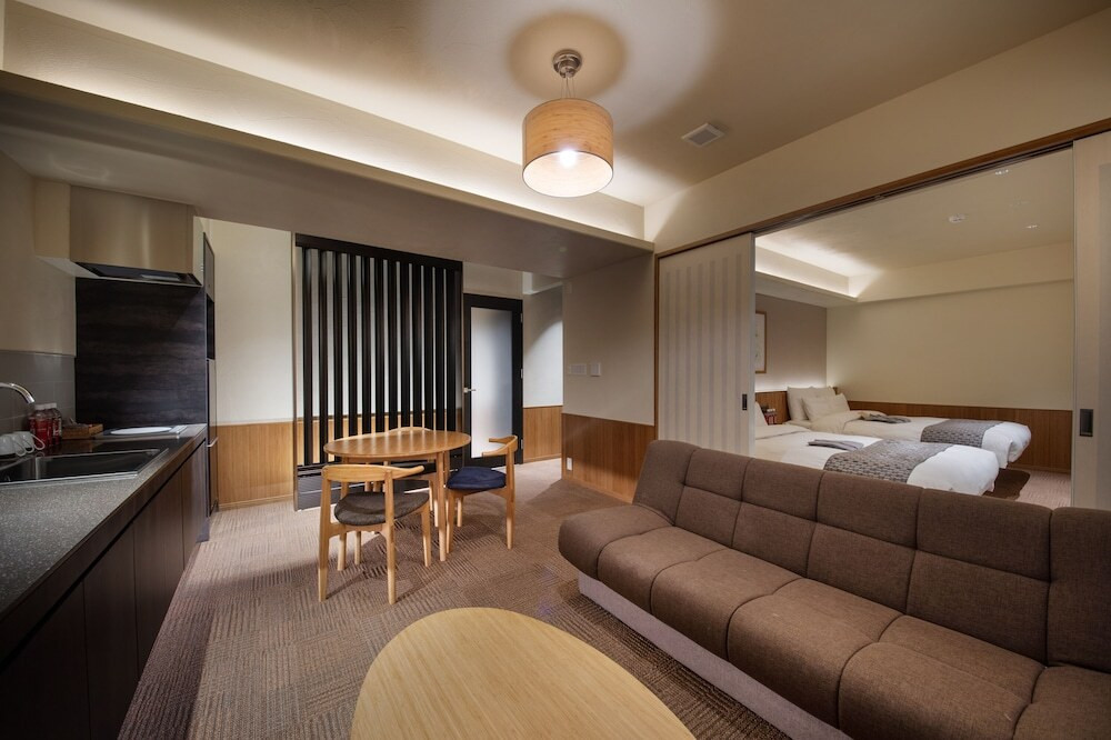 博多の繁華街に近い、自然素材で作られたキッチン付きホテル3552992