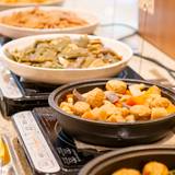 ビュッフェの煮物コーナー / 2