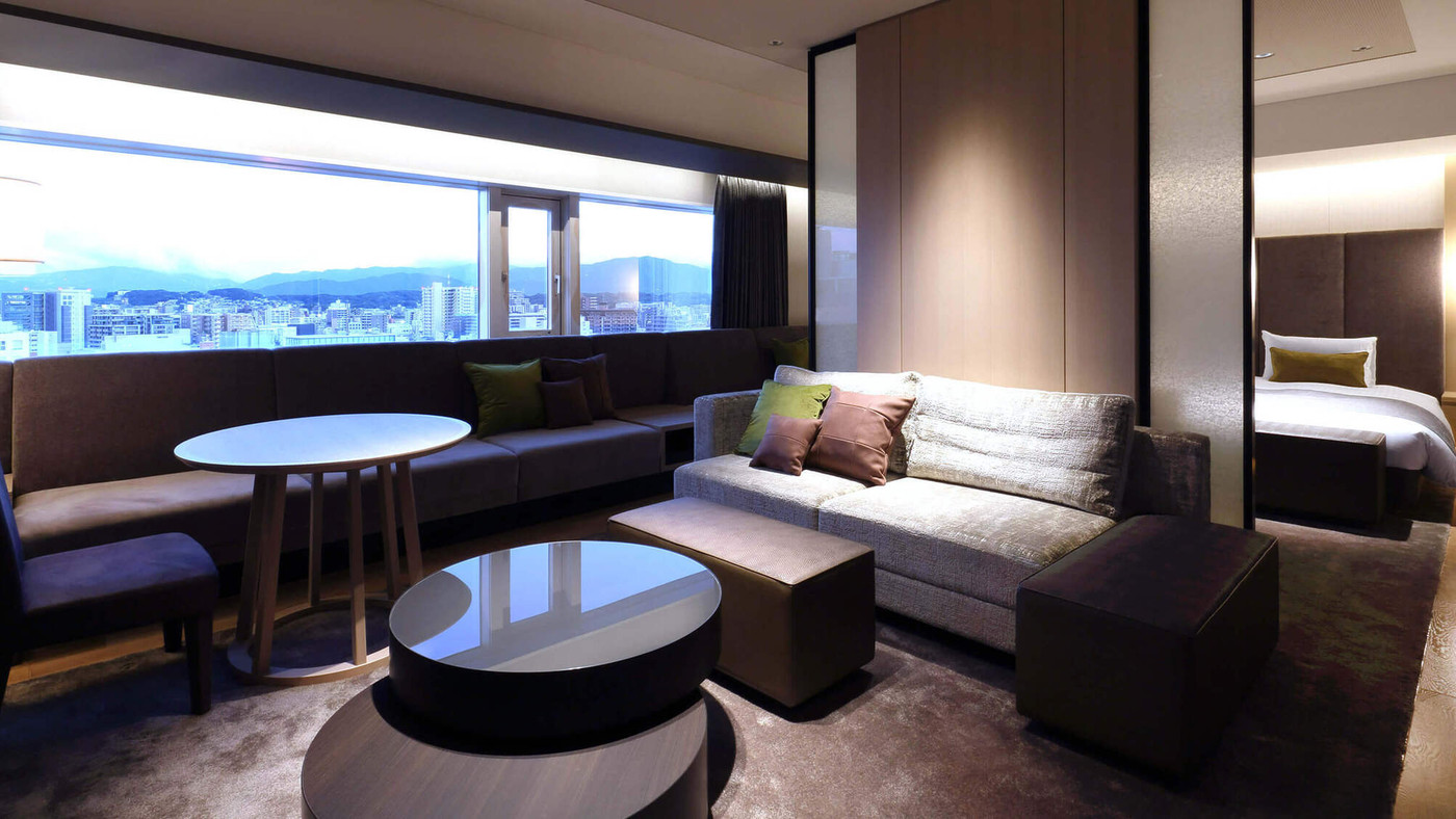 ソラリアプラザ内にある地下街直結のホテル4573447